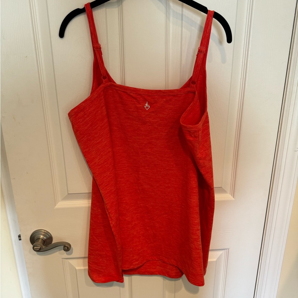 Workout tank - Picture 3 of 3